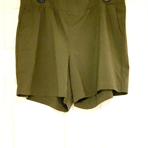 😎 J JILL 😎 On-the-Go SHORTS - Picture 2 of 11